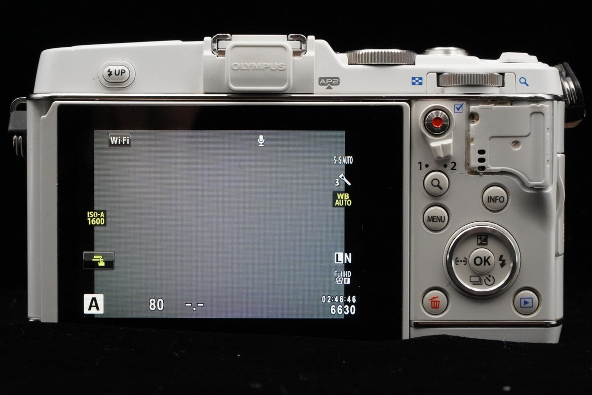 Olympus PEN E-P5 White Body Wifi Digital Camera Japan US STOCK #9454