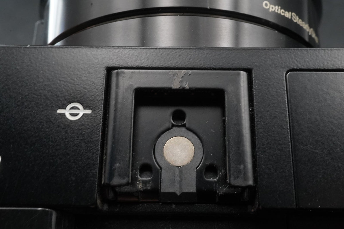 Sony alpha a6000 Digital Mirrorless Camera with Lens Black -75302 cuts- #11206