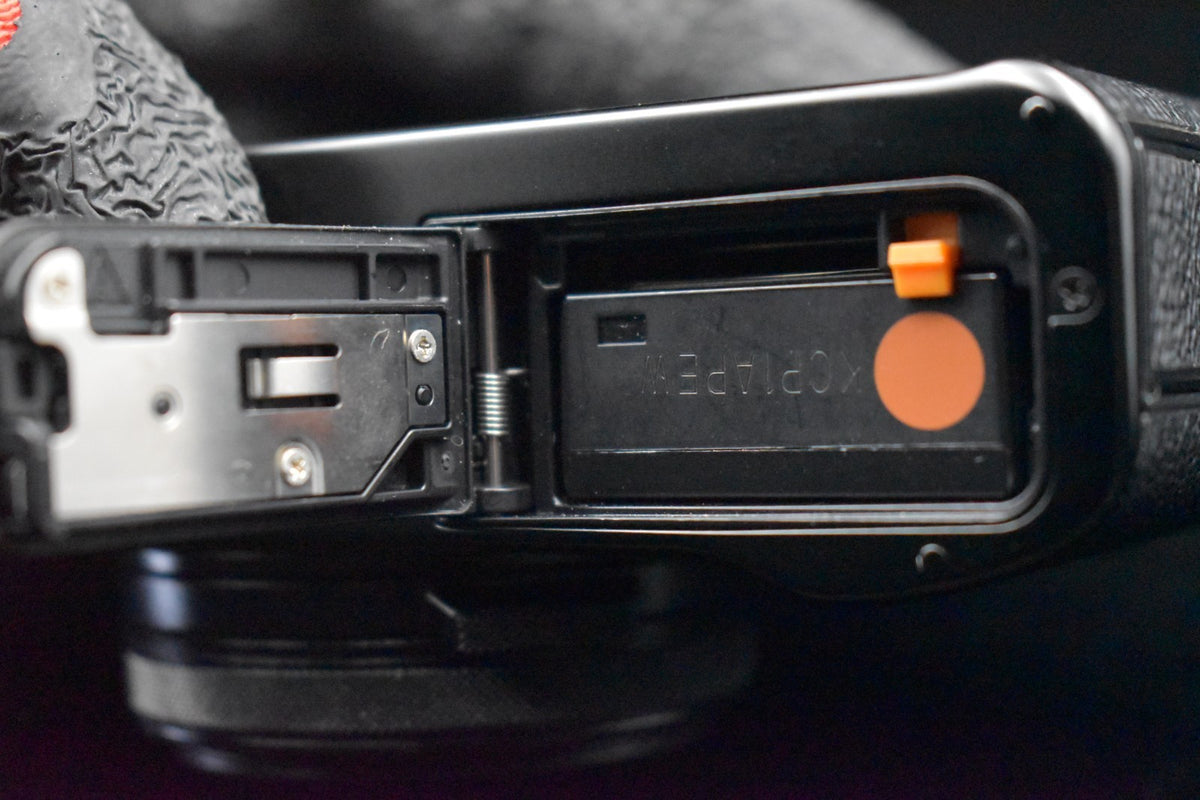 [US Duty Paid] Fujifilm Fuji X100V kompakte digitale Videokamera schwarz 9258