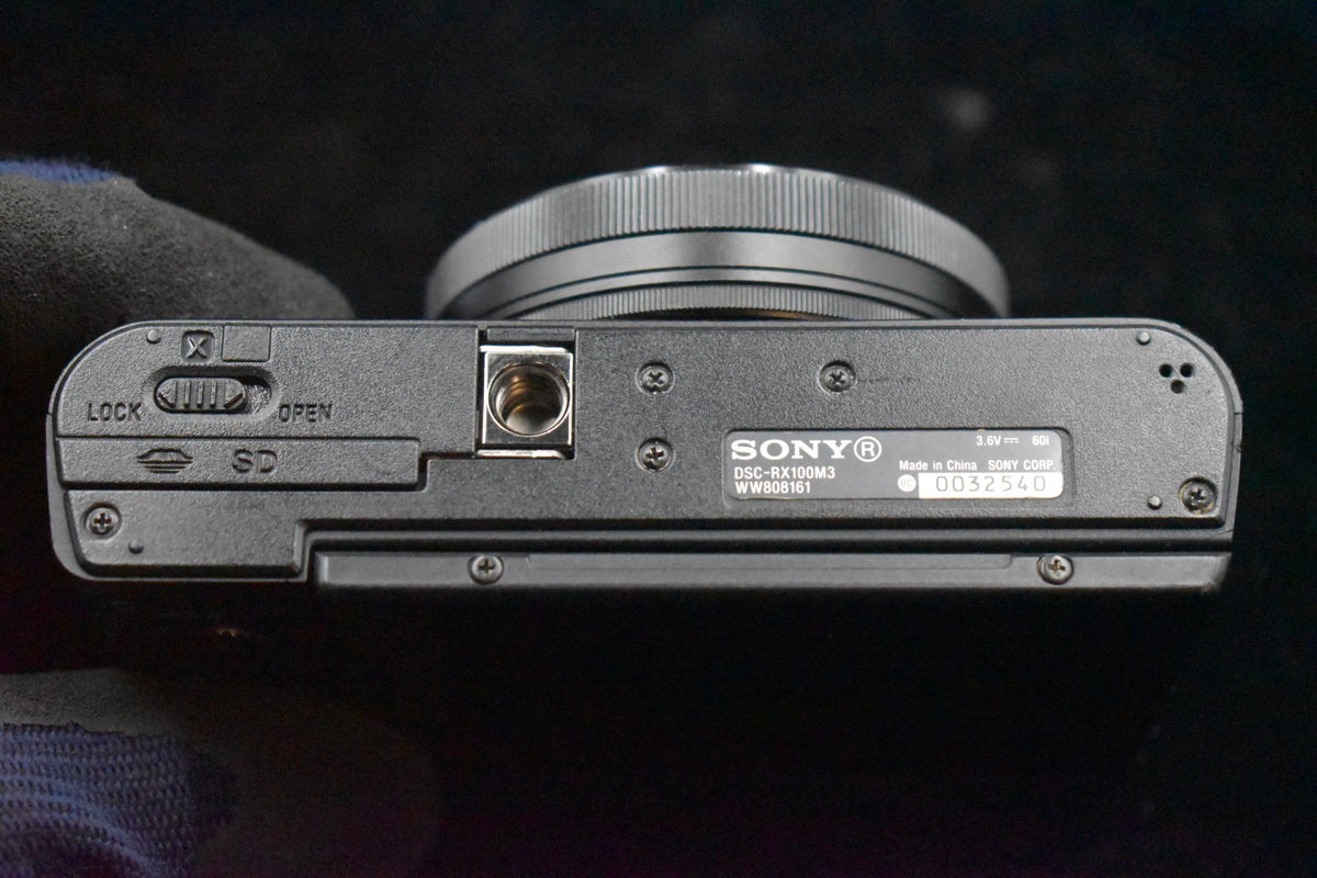 [US Duty Paid] Sony Cyber-shot DSC-RX100M3 III Point Shoot Digital Camera 9364