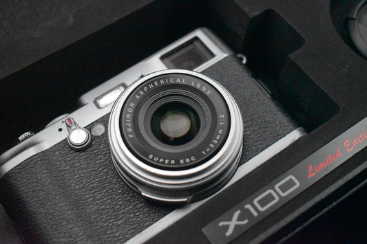 [US Duty Paid] Fujifilm X100 FinePix X Series 12.3MP Silver Digital Camera 8592