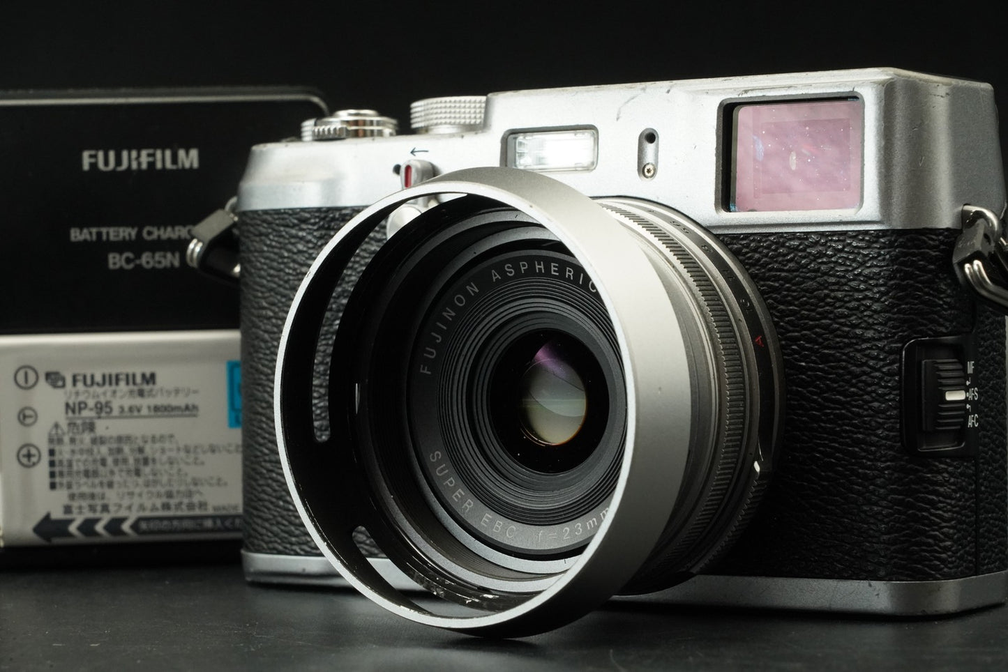 Fujifilm X100 FinePix X Series 12.3MP Silver Digital Camera US Duty Paid 11656