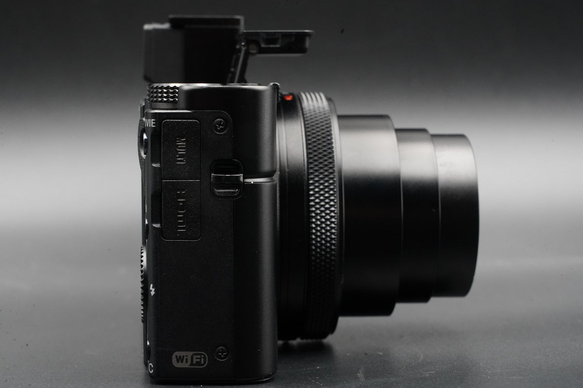 Sony Cyber Shot RX100 VI M6 Compact Digital Camera Black US STOCK #10557