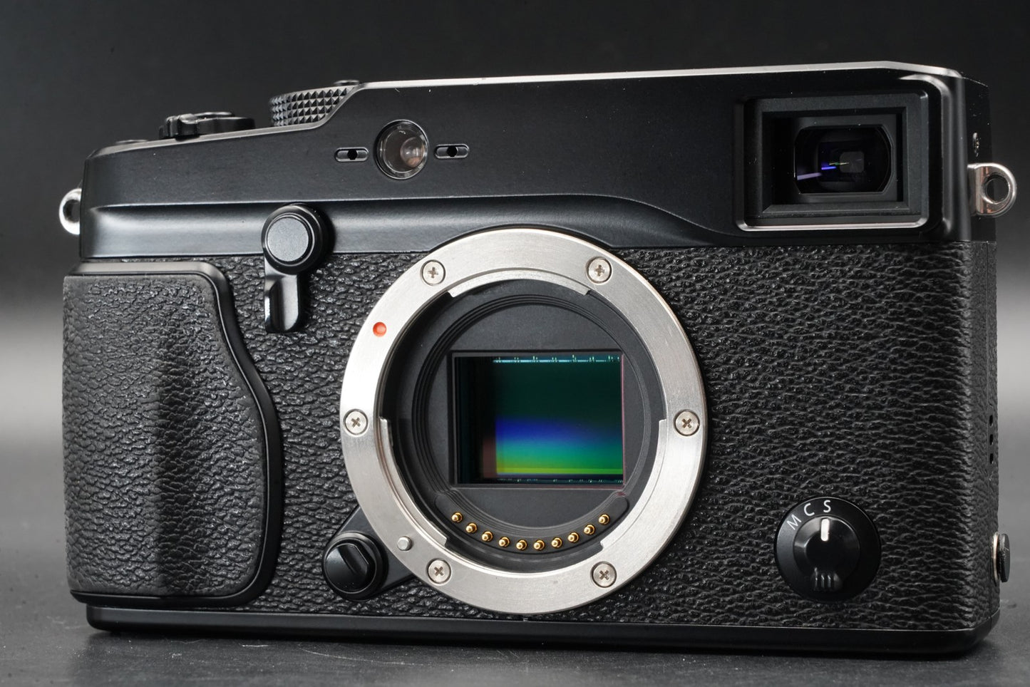 Fujifilm X-Pro1 Mirrorless Digital Camera Black US Duty Paid 11402
