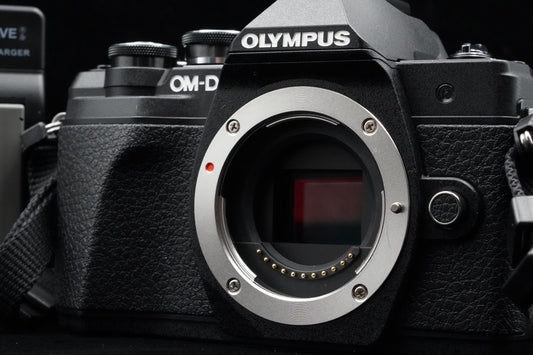 Olympus OM-D E-M10 Mark III Black Digital Camera Body Only US Duty Paid 9558