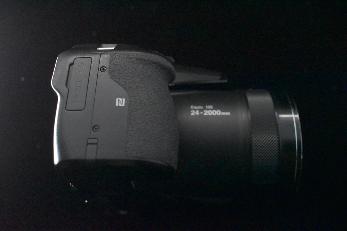 [LEGGI] Nikon Coolpix P900 Black Point and Shoot Super Zoom Camera 8188