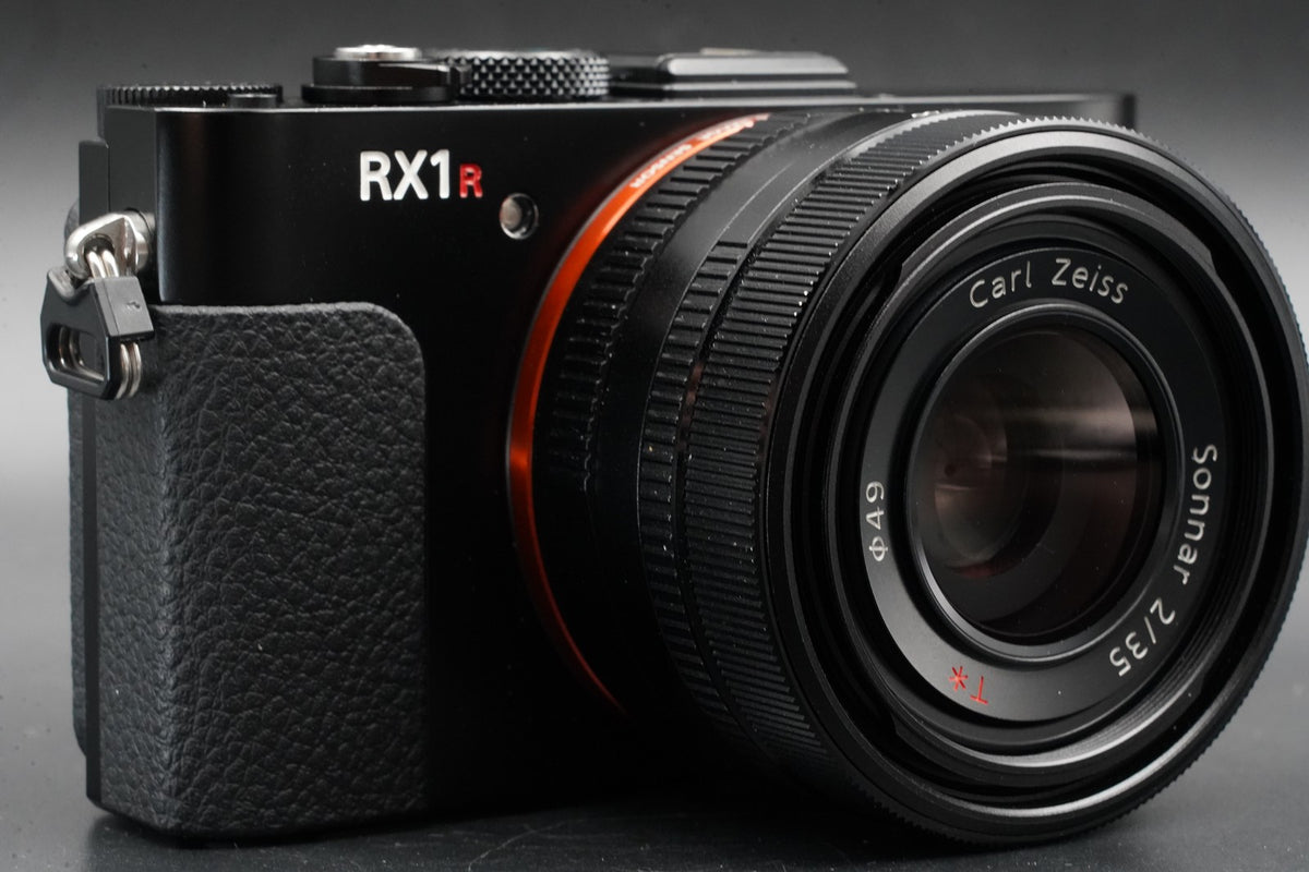 SONY Cyber-Shot RX1R DSC-RX1R 24.3 MP Digital Camera [English OK] #10927