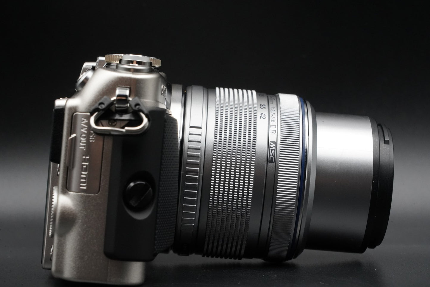 36 cuts! Olympus E-PL5 w/ Lens Mirrorless Digital Camera Silver 10547