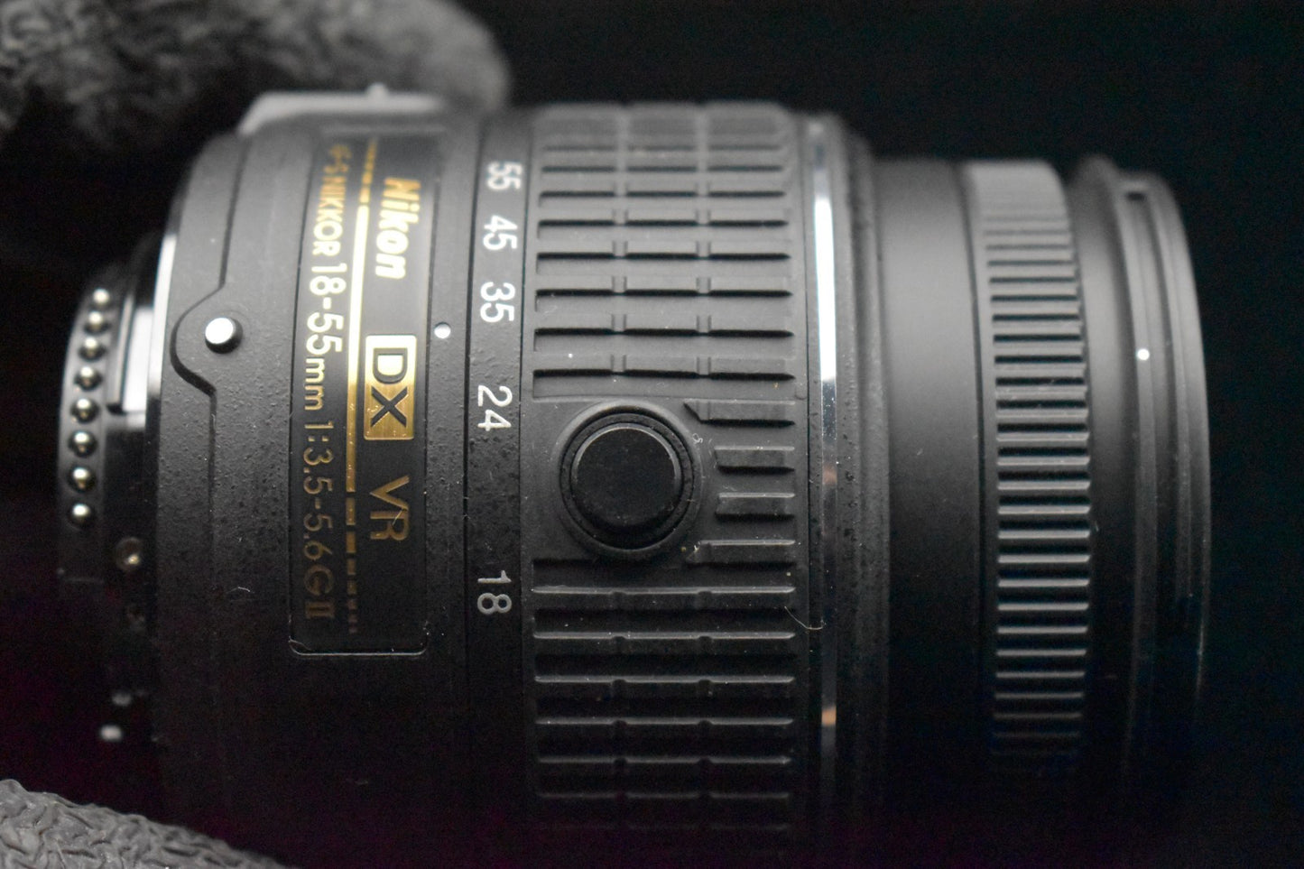 [US DUTY PAID] Nikon D5300 24.2 MP DSLR Digital Video Camera with Lens 9246