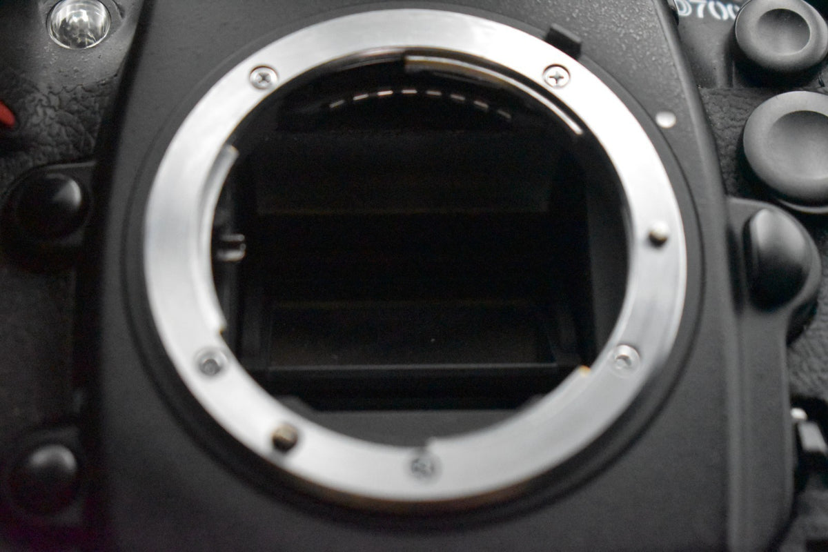 [US Duty Paid] Appareil photo numérique reflex numérique Nikon D700 12,1 MP...