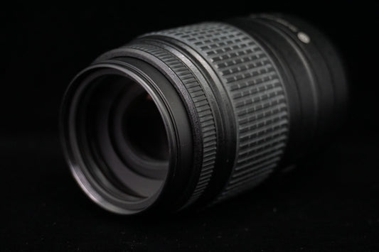 Nikon AF-S DX NIKKOR 55-300mm F/4.5-5.6 G ED VR Lens 10687-90 710-12