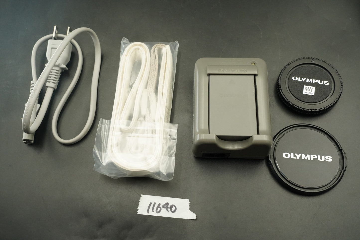 6417 shots! [US Duty Paid] Olympus E-PL8 w/ 40-150mm Lens Digital Camera 11640