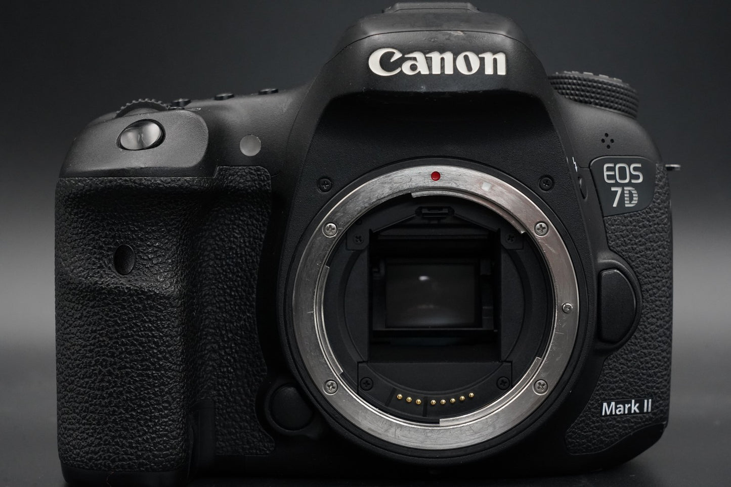 Canon EOS 7D Mark II DSLR Digital SLR Video Camera Used US Duty Paid 10729