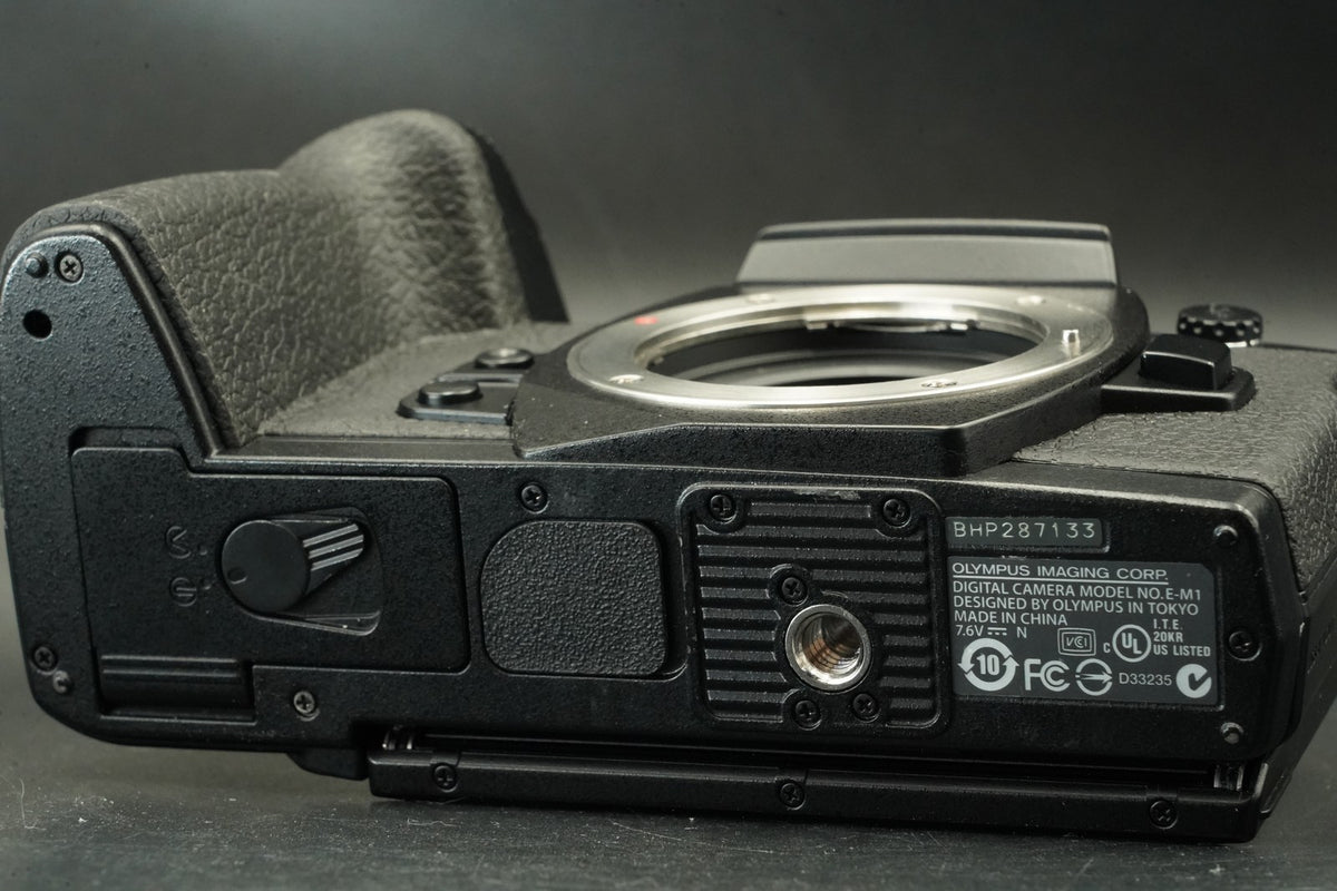 Olympus OM-D E-M1 Mirrorless Digital Camera Black Body #11911