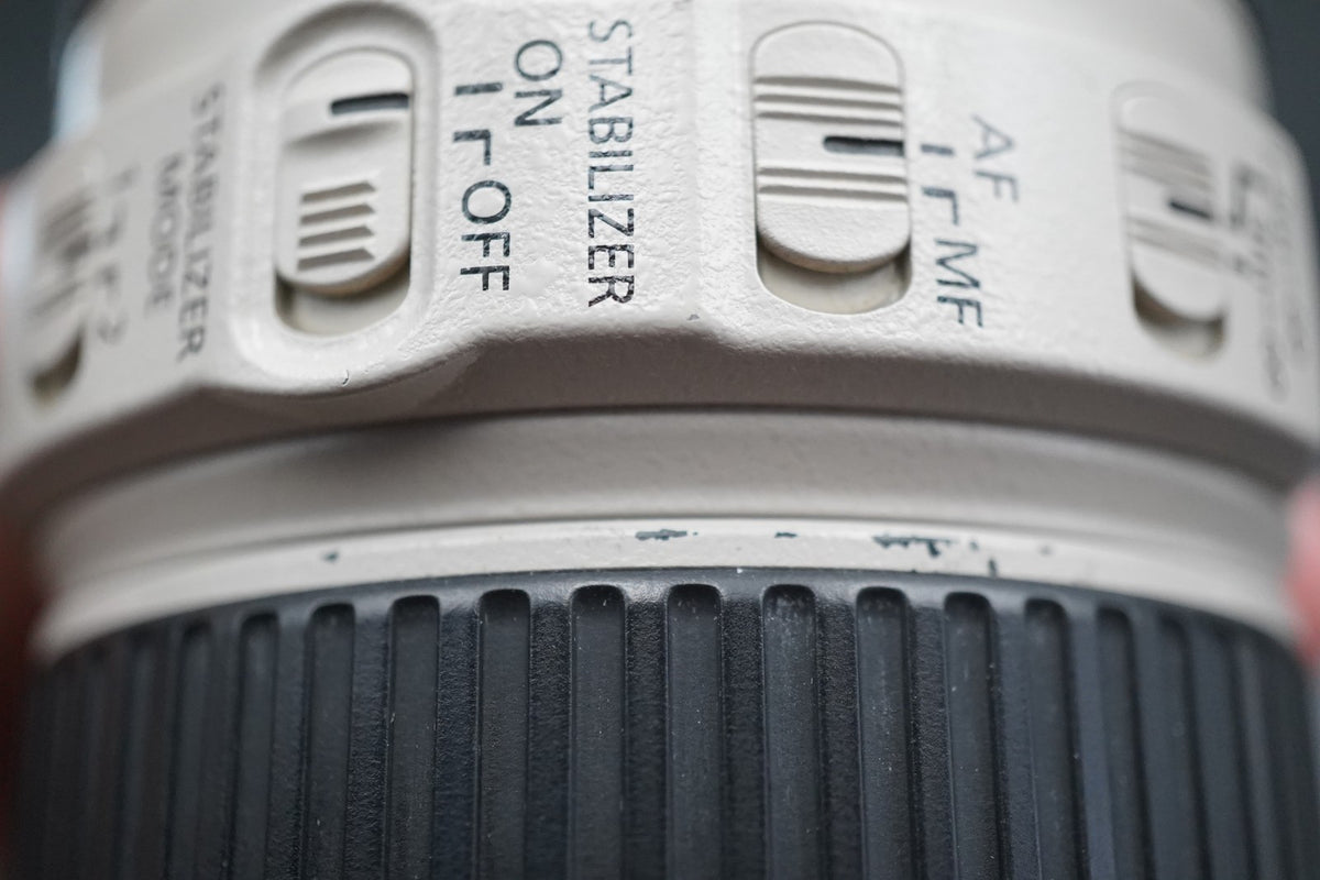 Canon EF 70-200mm F/4 L IS USM Telephoto Lens US STOCK #11185