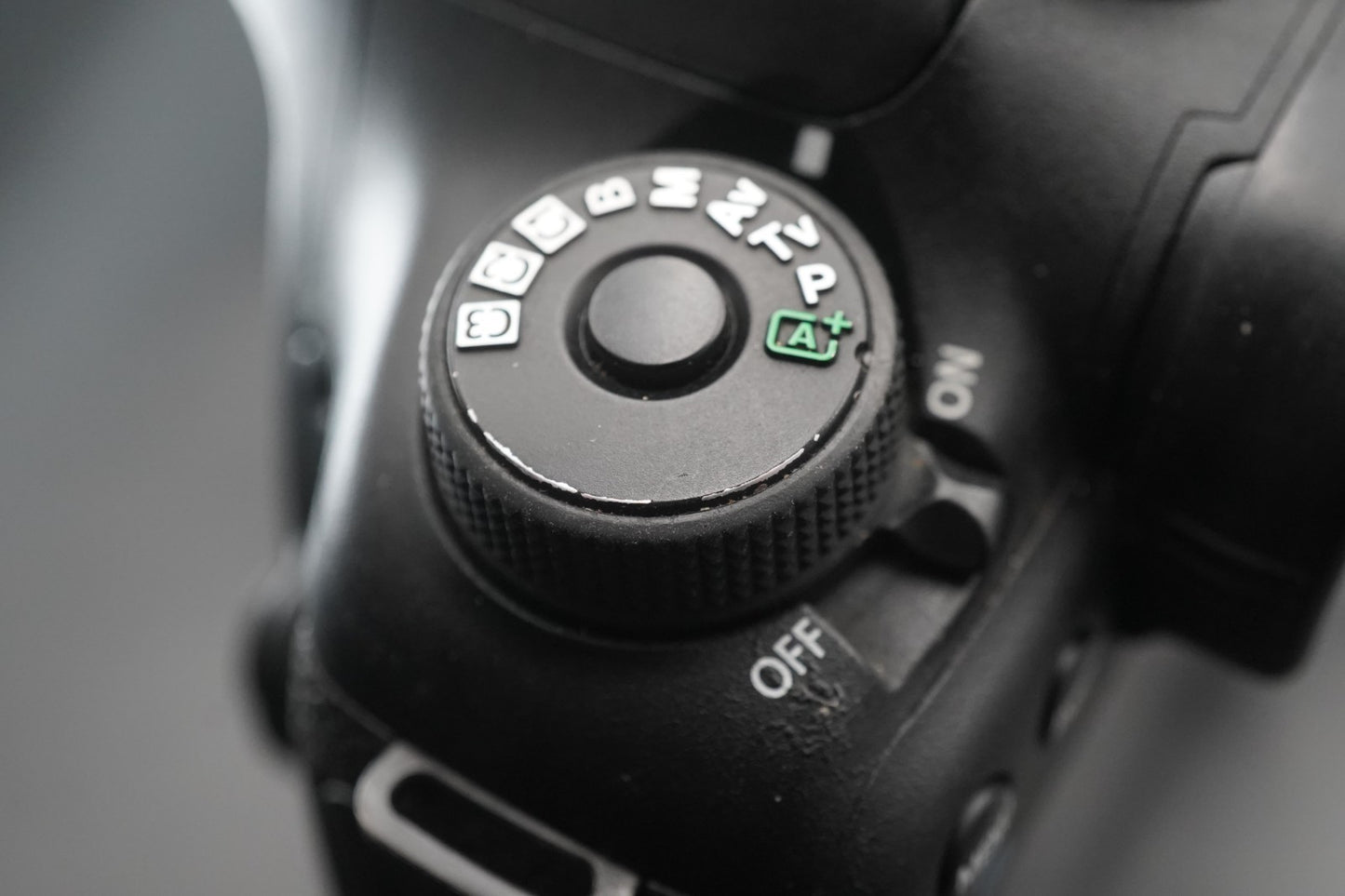 988 cuts! Canon EOS 7D Mark II DSLR Digital SLR Video Camera 11418