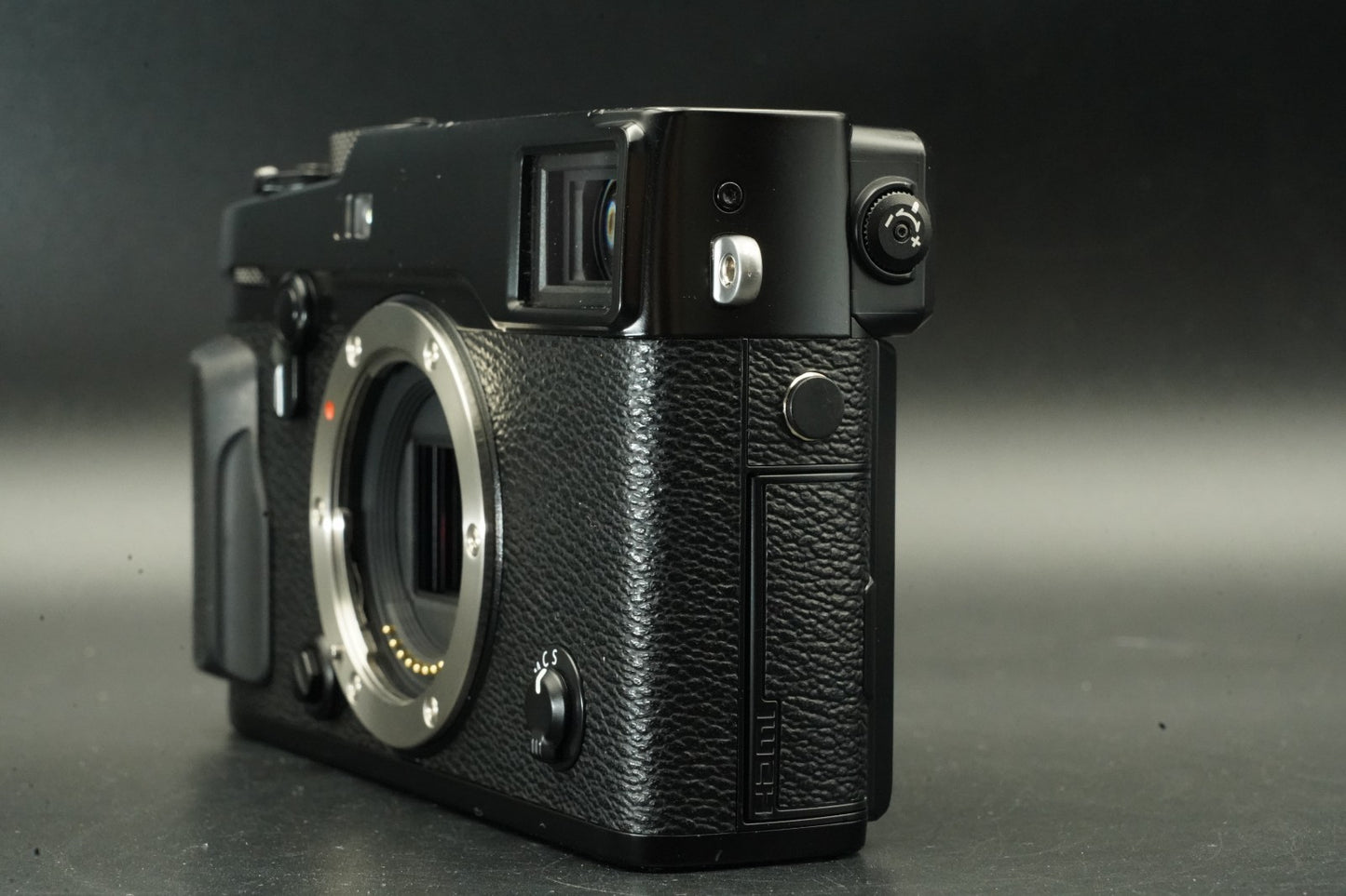 4623 cuts!! Fujifilm X-Pro2 24.3MP Mirrorless Digital Camera Black 11649