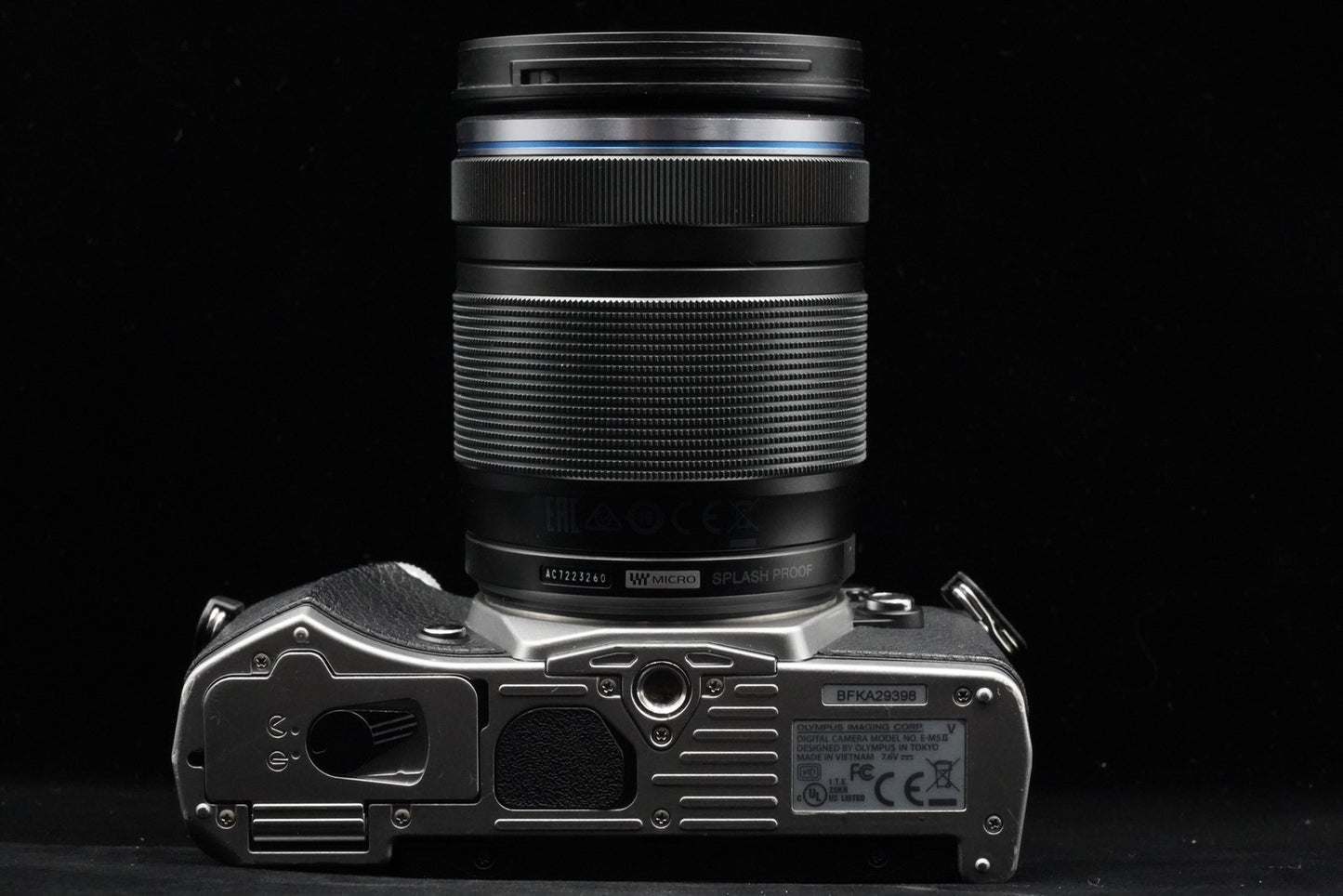 Olympus OM-D E-M5 Mark II w/ M.ZUIKO 14-150 II Lens Silver US Duty Paid 10415