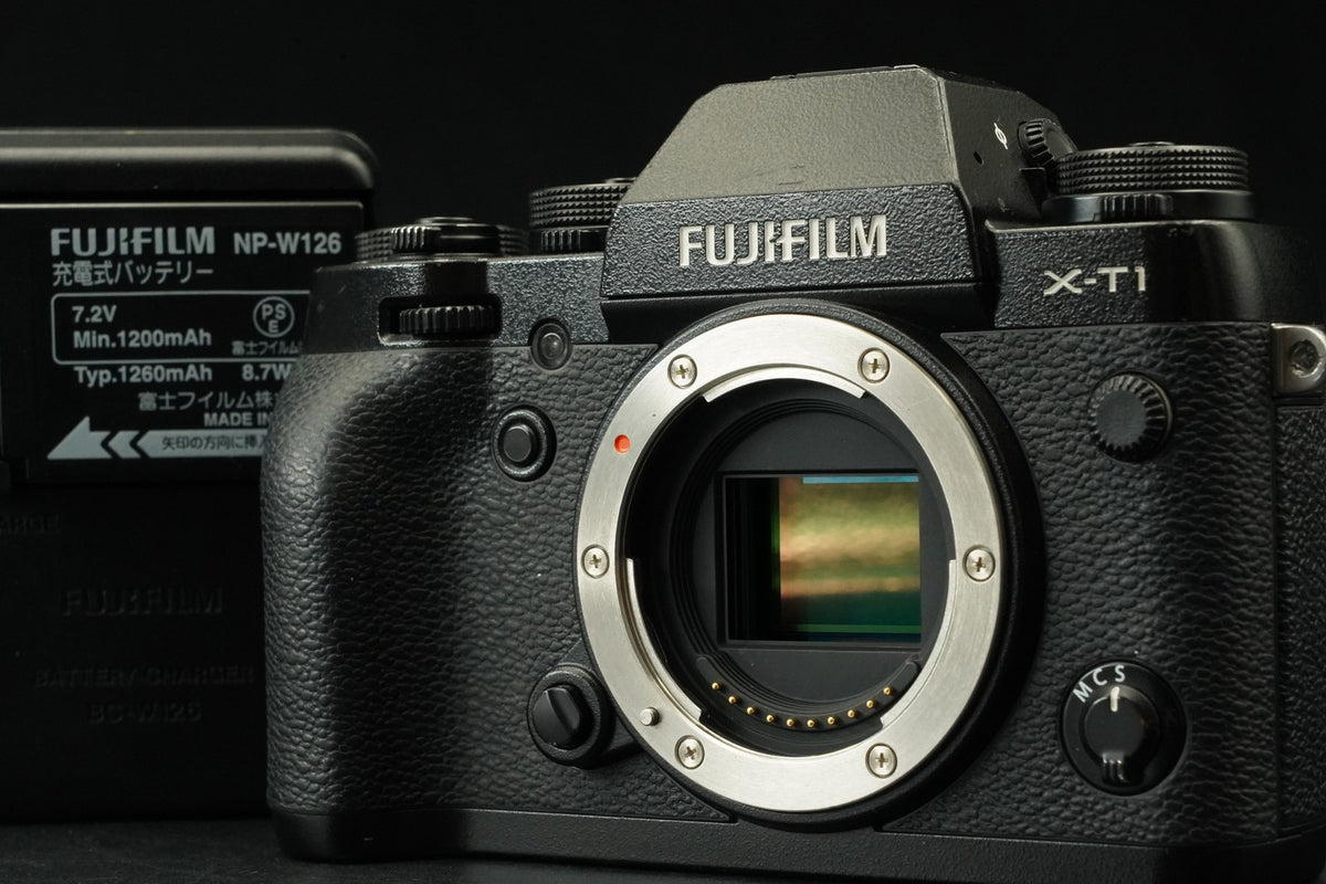Fujifilm X-T1 Mirrorless Digital Camera 16.3MP Black -2623 cuts- #12254