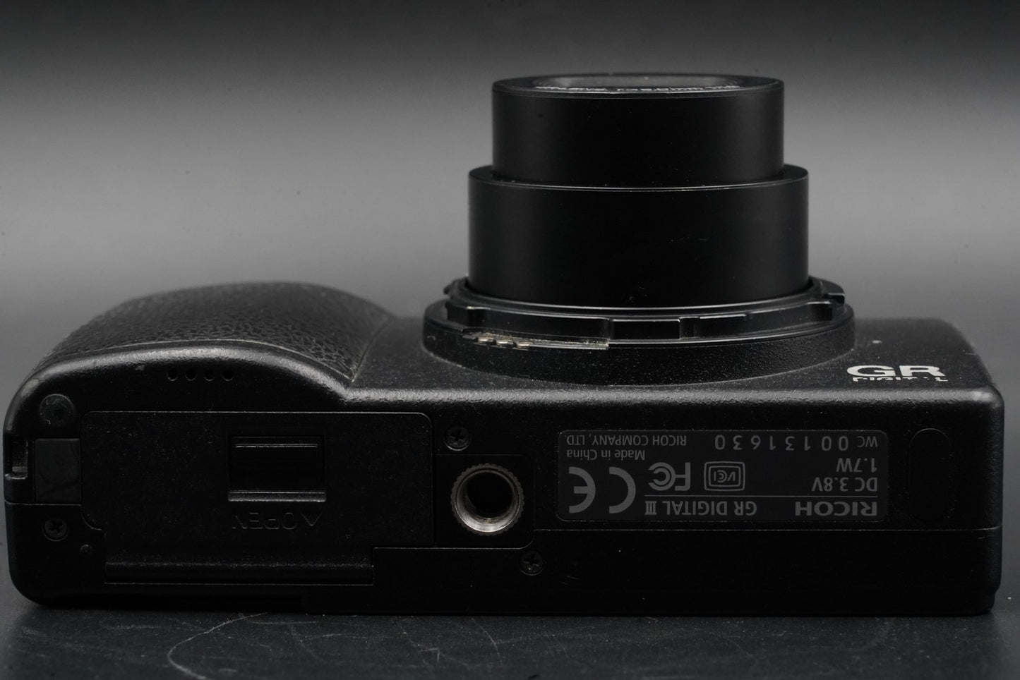 Ricoh GR Digital III 3 10.0MP Digital Camera US Duty Paid 10722