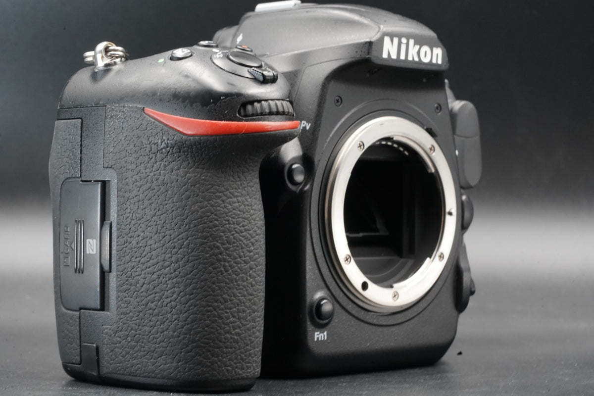 Nikon D500 20.9MP Digital SLR Camera Body US STOCK #11503