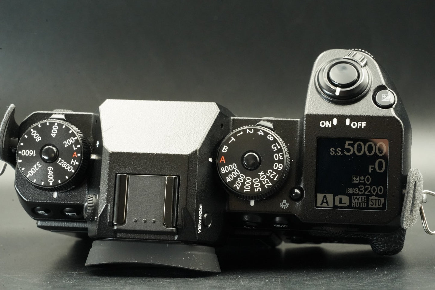 Fujifilm X-H1 24.3 MP Mirrorless Camera Black -32480 cuts- #11836