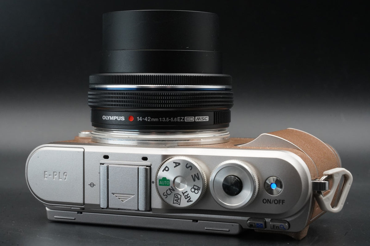 OLYMPUS PEN E-PL9 16.1MP Digital Camera w/ 2 Lens Brown US STOCK #11010