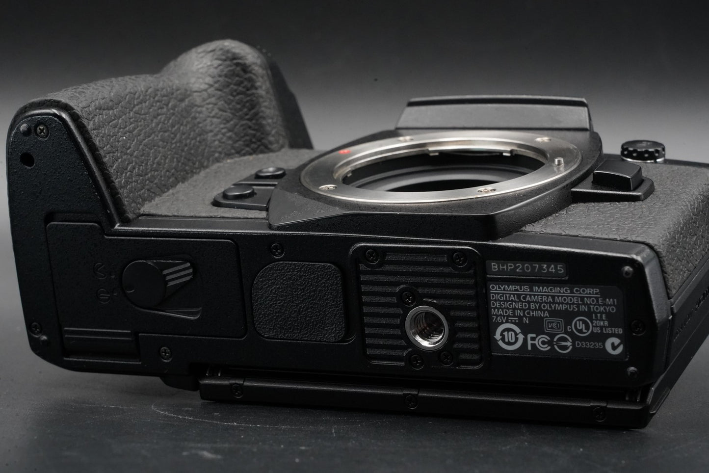 [US Duty Paid] Olympus OM-D E-M1 Digital Camera Black Body From JAPAN 10746