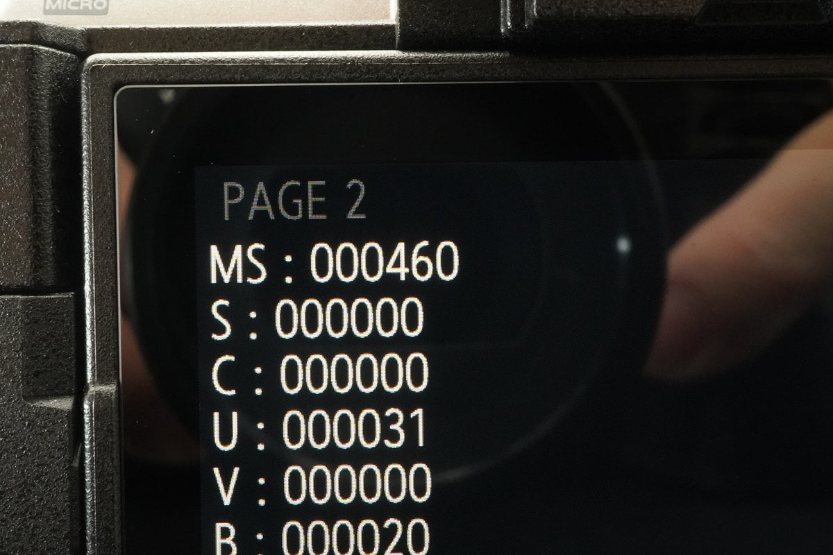 OM SYSTEM OM-5 Mirrorless Camera Silver JAPANESE ONLY -460 cut- #12388