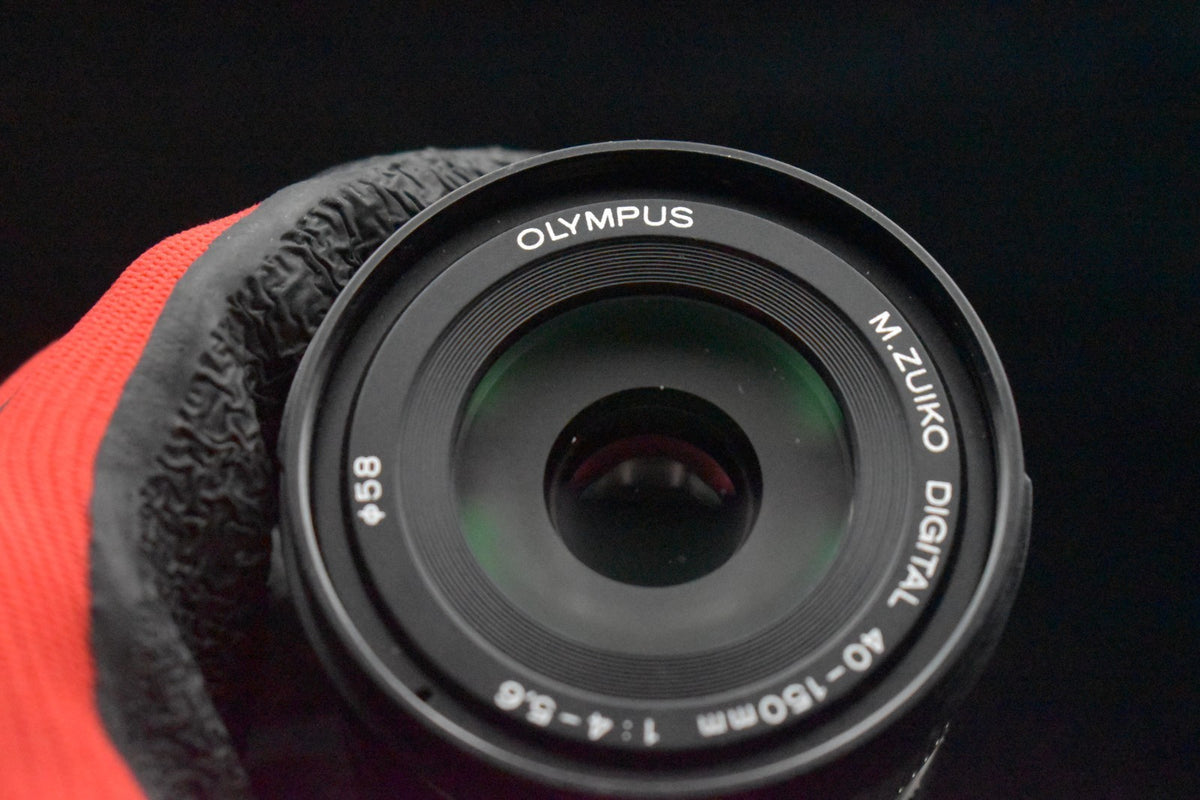 6807 Schuss! [US Duty Paid] Olympus E-PL8 mit 40-150mm Objektiv...