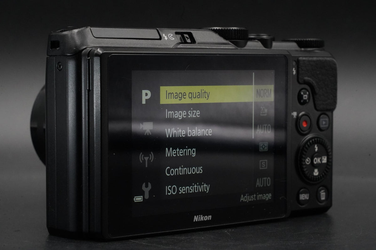 Nikon COOLPIX A900 20.3MP 35x Compact Digital Camera Black #11063