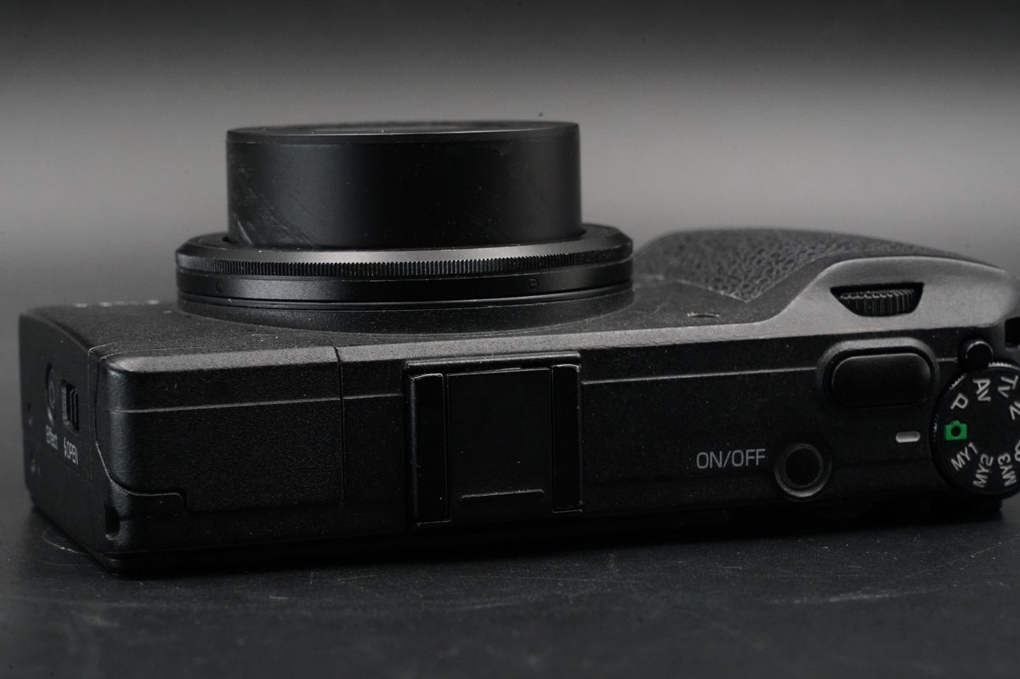 RICOH GR 16.2MP Digital Compact Camera Black JAPAN US Duty Paid 10831