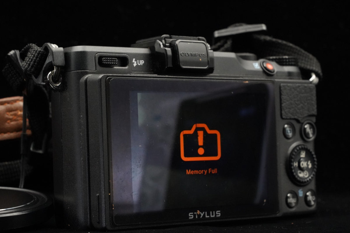 Olympus STYLUS XZ-2 Point and Shoot Digital Camera Black [] US STOCK #9538