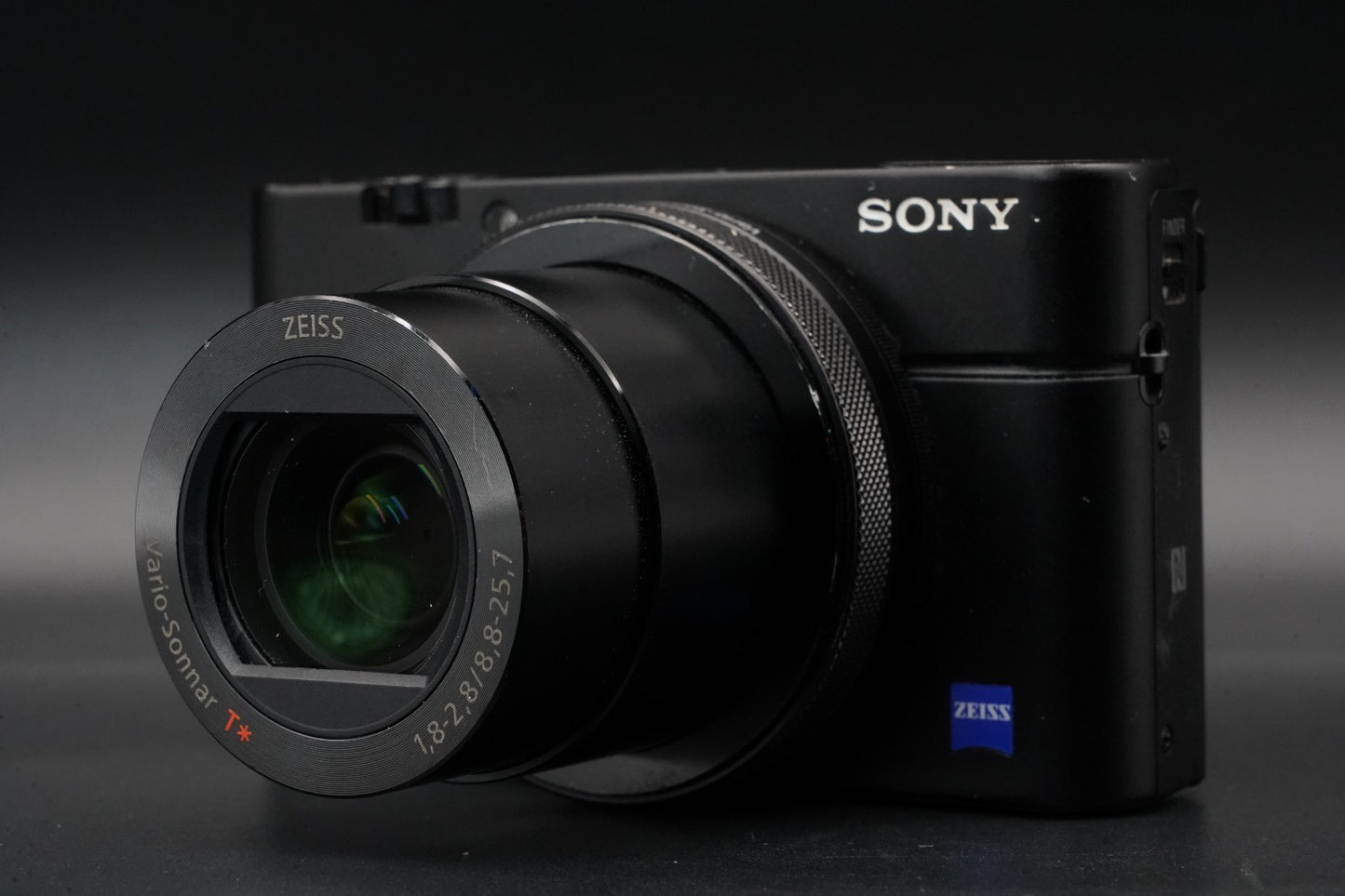 Sony RX100IV M4 DSC-RX100IV Digital Camera 35 Languages US DUTY PAID 10508