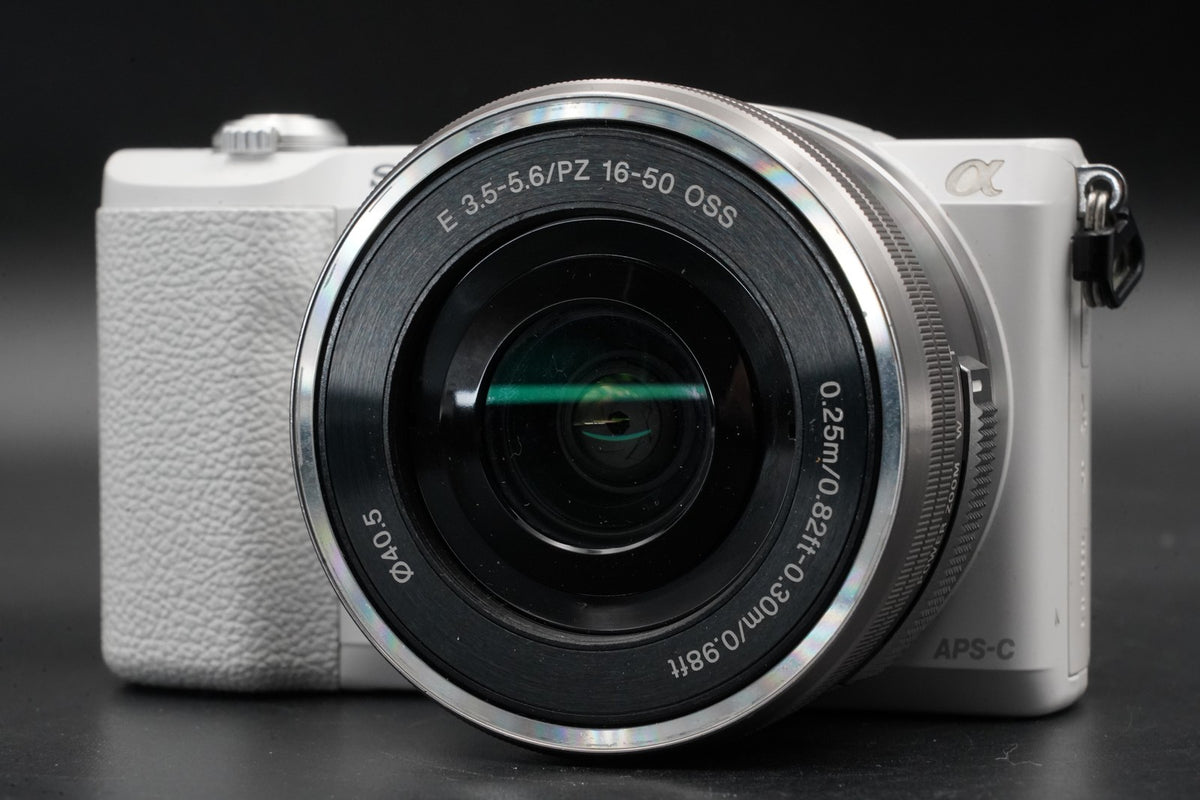 Sony a5100 Mirrorless Digital Camera White -12191 cuts- US STOCK #11201