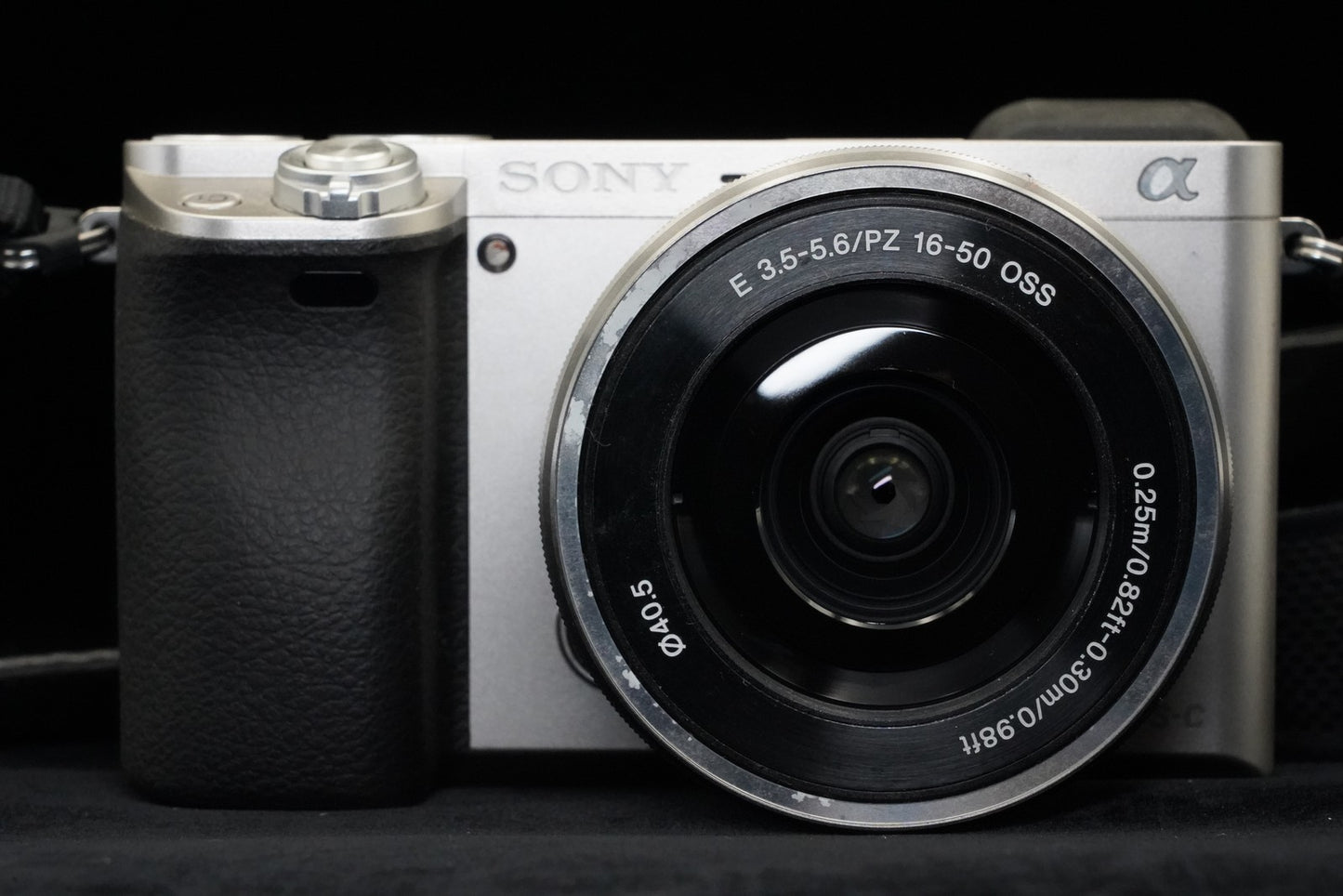 2 Lenses! [US DUTY PAID] Sony a6000 Digital Mirrorless Camera Silver 10371