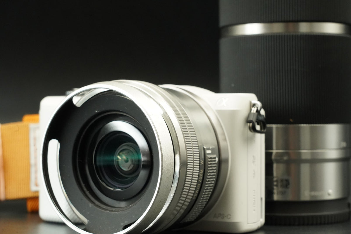 Sony a5000 Digital Camera White with 14-42mm + 55-210mm Lens -6879 cuts- #12362