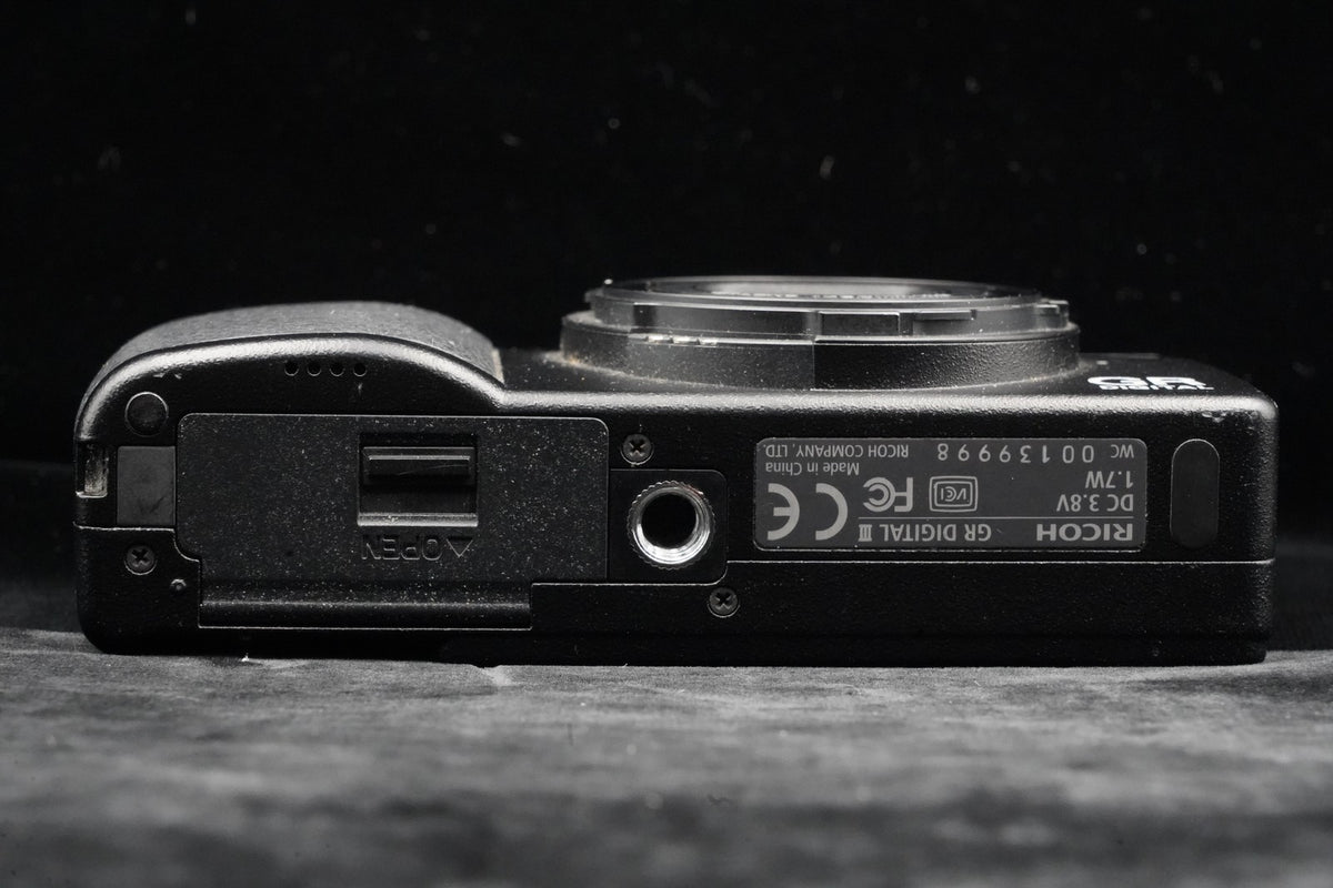 Ricoh GR Digital III 3 10.0MP Digital Camera JAPAN US STOCK #10018