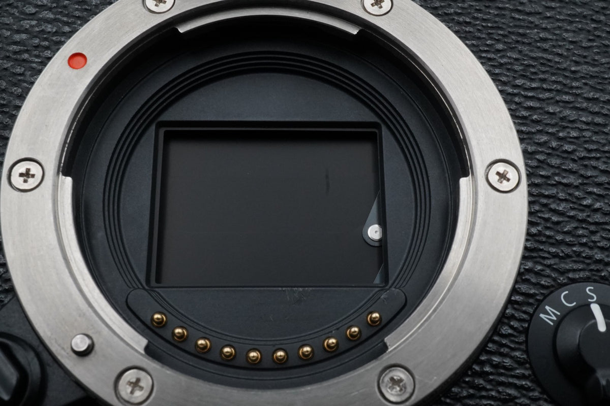 Fujifilm X Series X-E1 16.3MP Digital SLR Camera Body Silver US STOCK #9917
