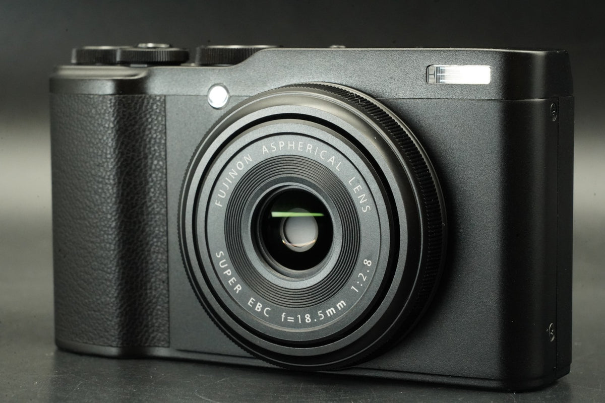 Fujifilm Fuji XF10 Compact Digital Camera Black #12099