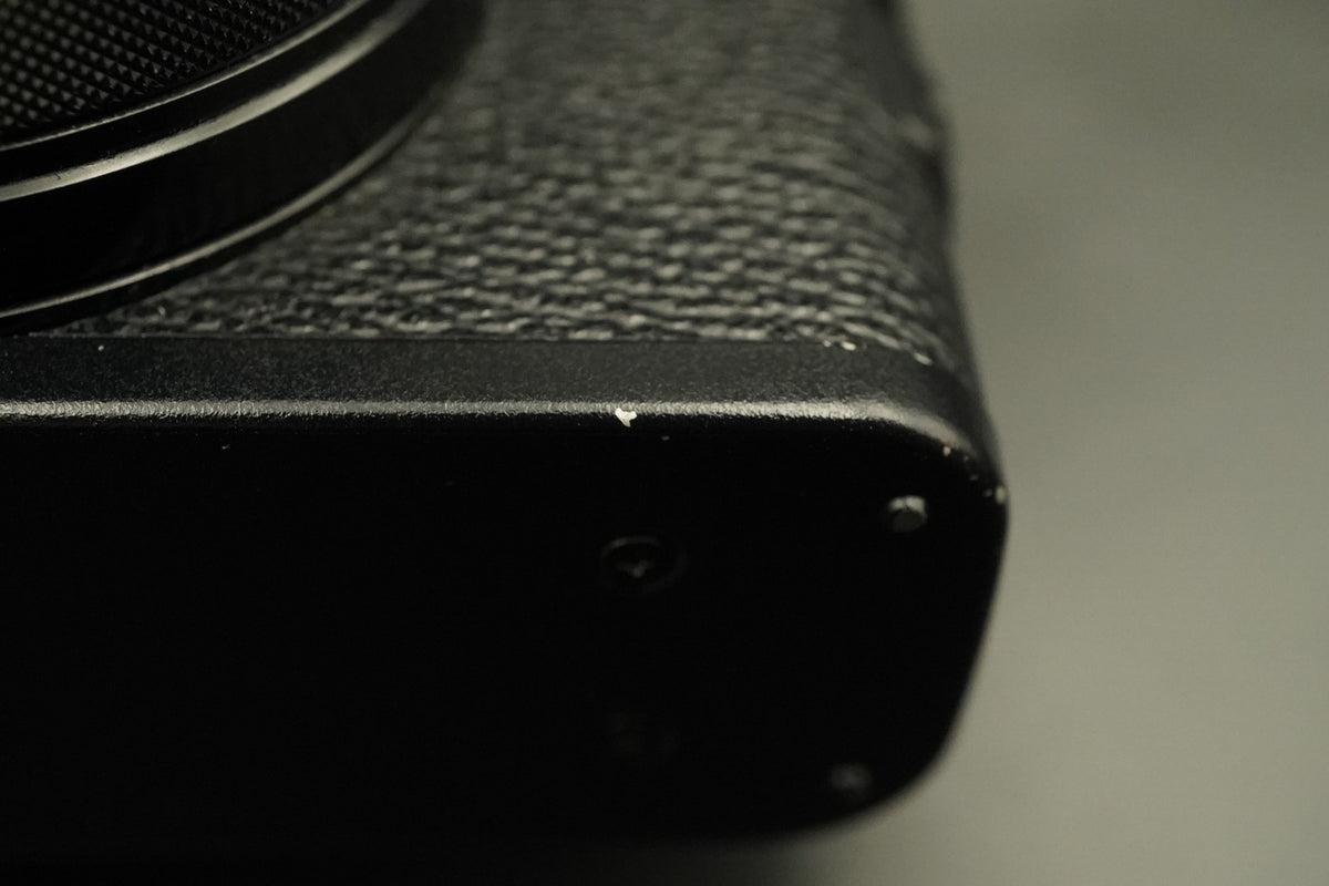 Fujifilm X100F 24.3MP Digital Camera Black -19000 cuts- #11885