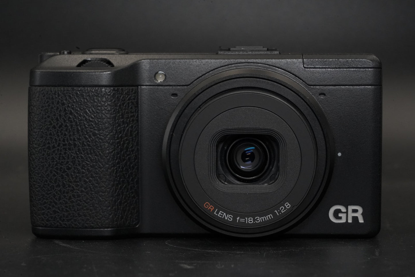 RICOH GR 16.2MP Digital Compact Camera Black ALMOST UNUSED 10653