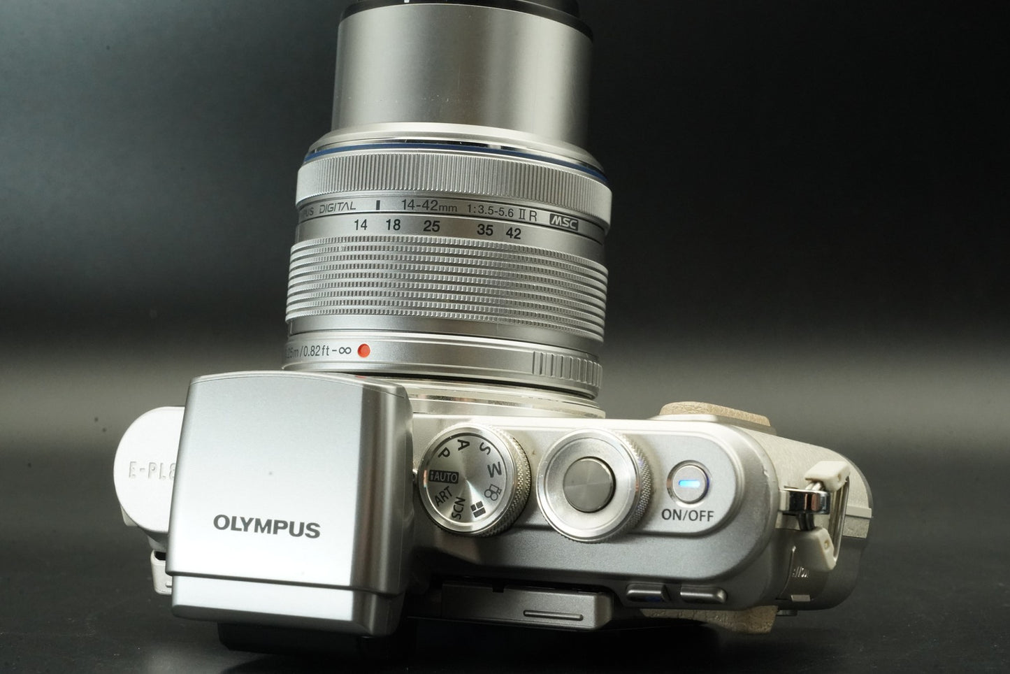 6417 shots! [US Duty Paid] Olympus E-PL8 w/ 40-150mm Lens Digital Camera 11640