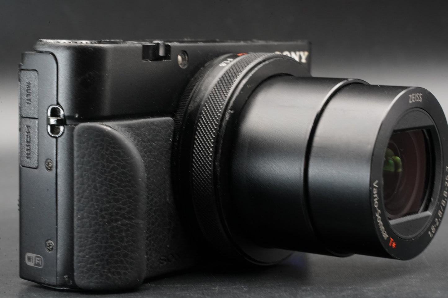 Sony RX100IV M4 DSC-RX100IV Digital Camera 35 Languages US DUTY PAID 11292