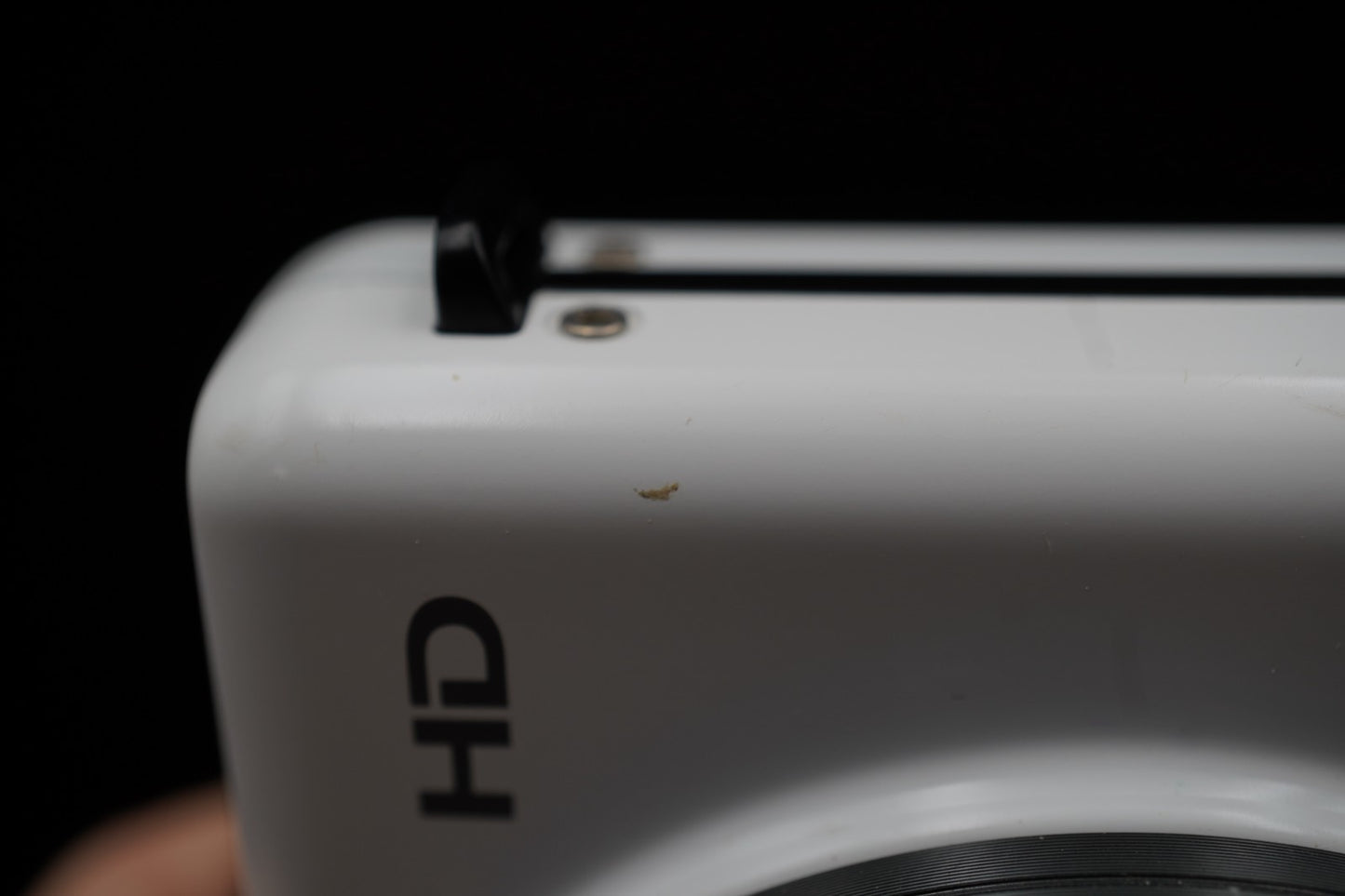 Olympus STYLUS XZ-1 Point and Shoot Digital Camera White [] US STOCK #9730