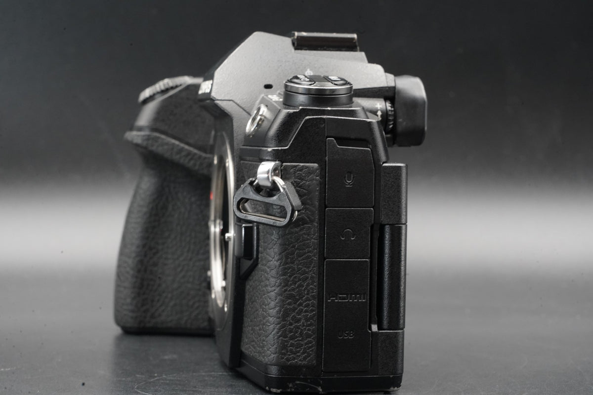 Olympus OM-D E-M1 Mark II fotocamera digitale corpo nero US STOCK #11448