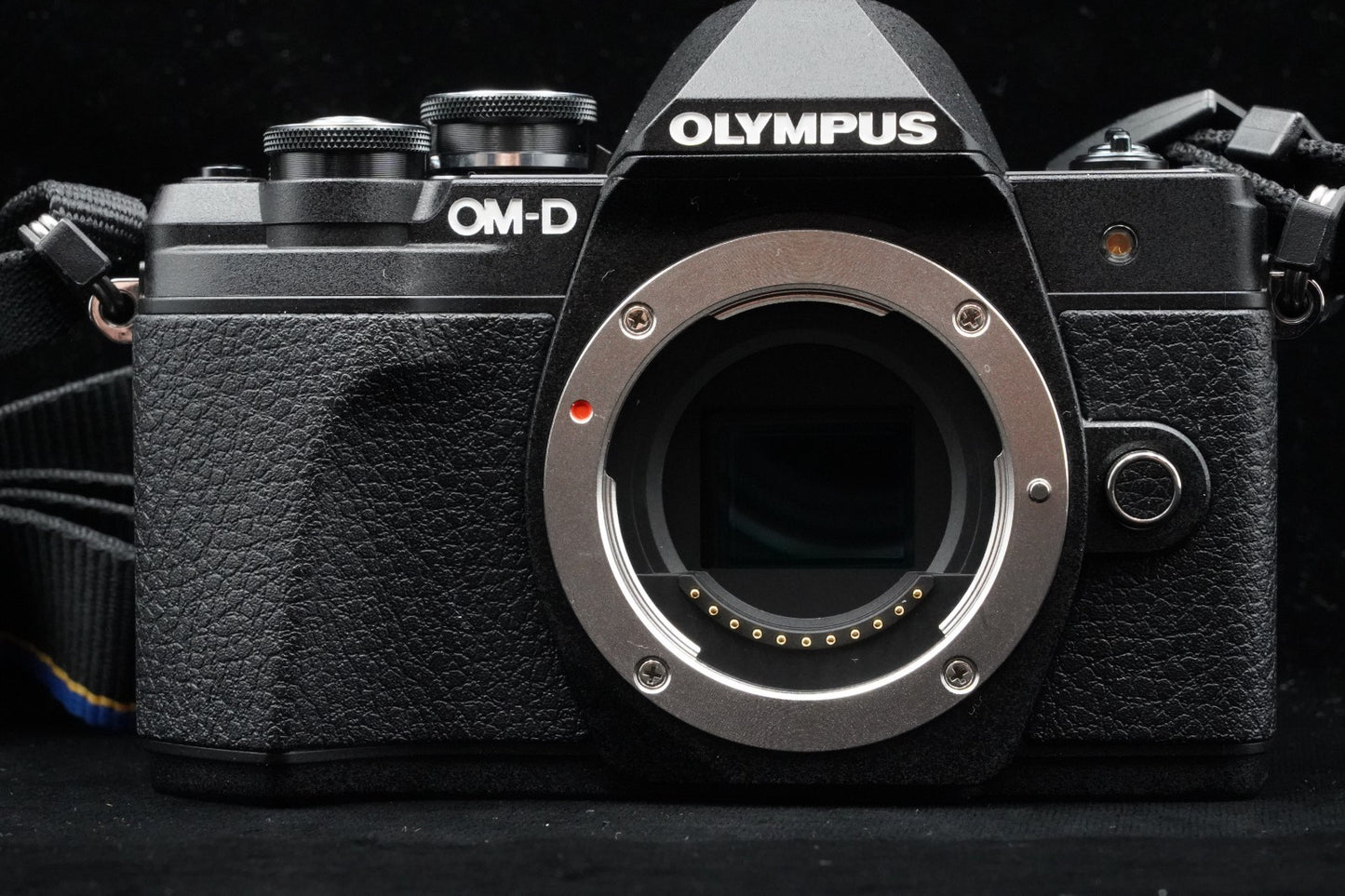 Olympus OM-D E-M10 Mark III Black Digital Camera Body Only US Duty Paid 9558