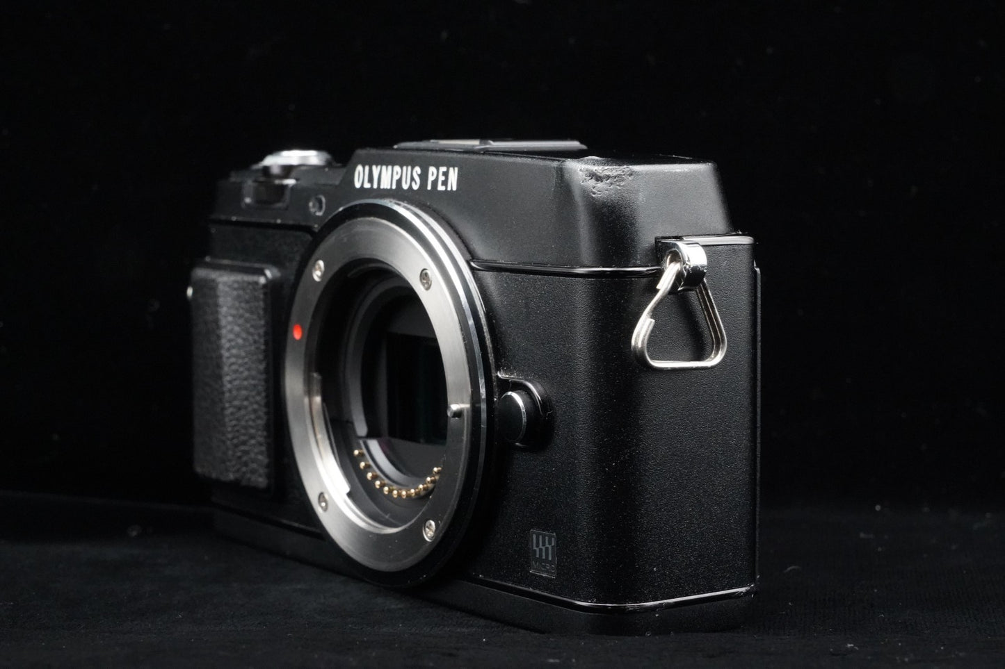 Olympus PEN E-P5 Black Body Wifi Digital Camera US Duty Paid 9838