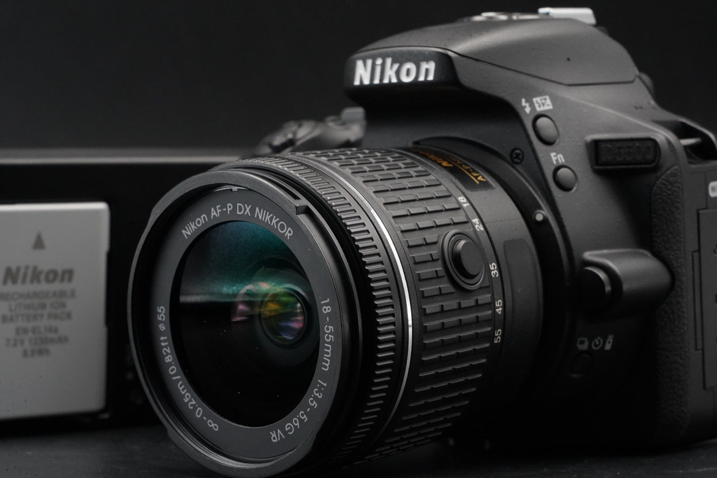 8652 cuts!! Nikon D5500 DSLR Digital Camera with AF-S Lens 10844